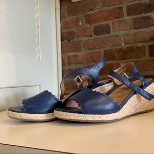 VIONIC espadrilles NWOT